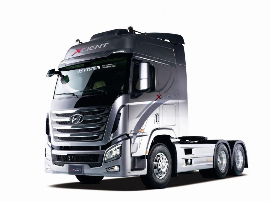  Hyundai Trago Xcient 6x2 Tractor 2013 года  (фото 1 из 2)
